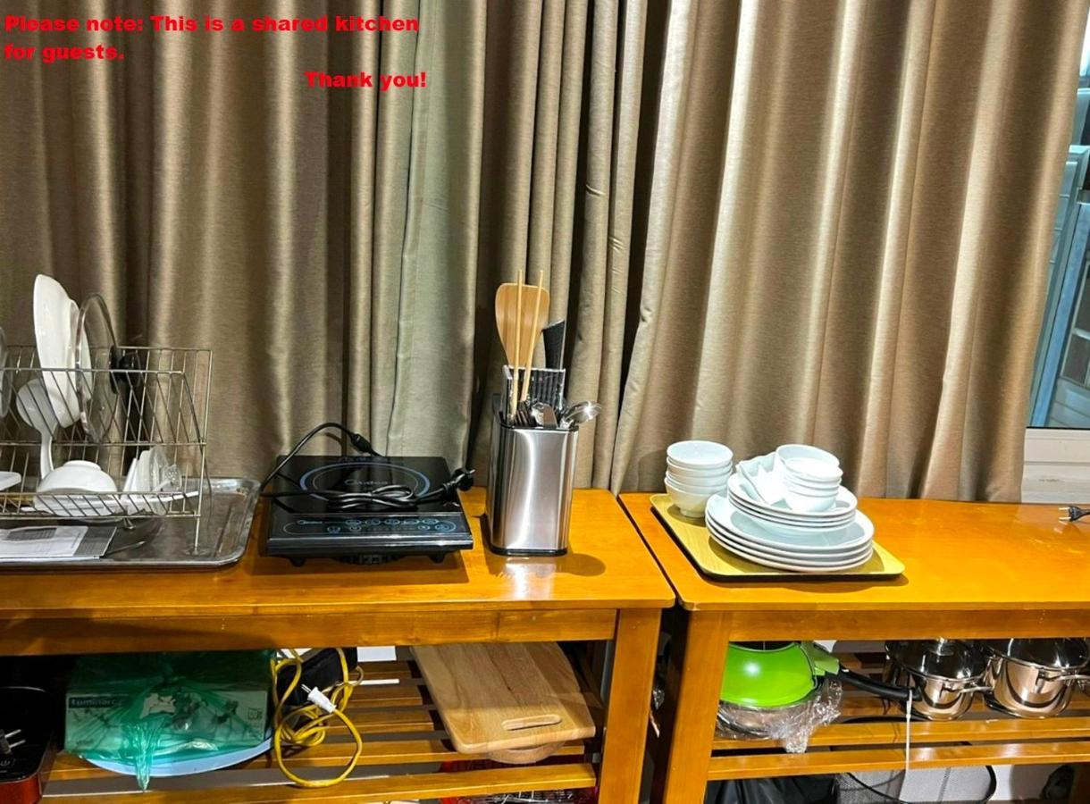 Nice Room Located Right Next To The Old Quarter Can Phong Nhieu Anh Sang Tai Ngay Gan Pho Di Bo Ho Guom Hanoi Exteriör bild